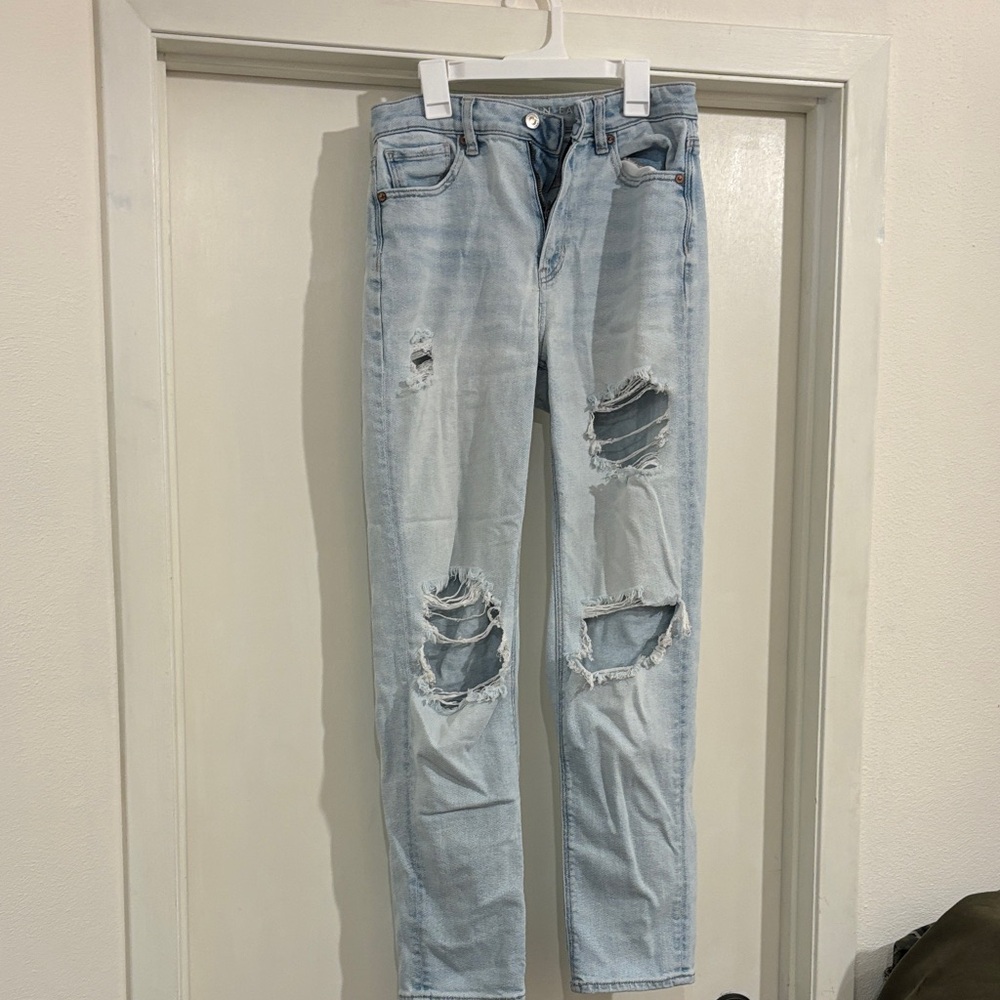 American Eagle Outfitters Light Blue Distressed Straight Leg Jeans